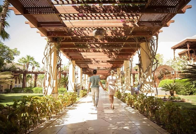 فندق Robinson Soma Bay