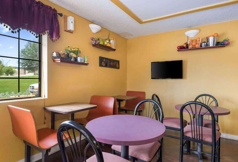 Отель Rodeway Inn