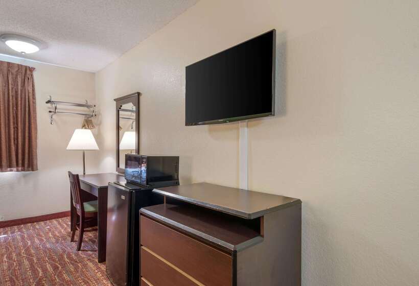 Отель Rodeway Inn