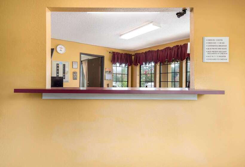 Отель Rodeway Inn