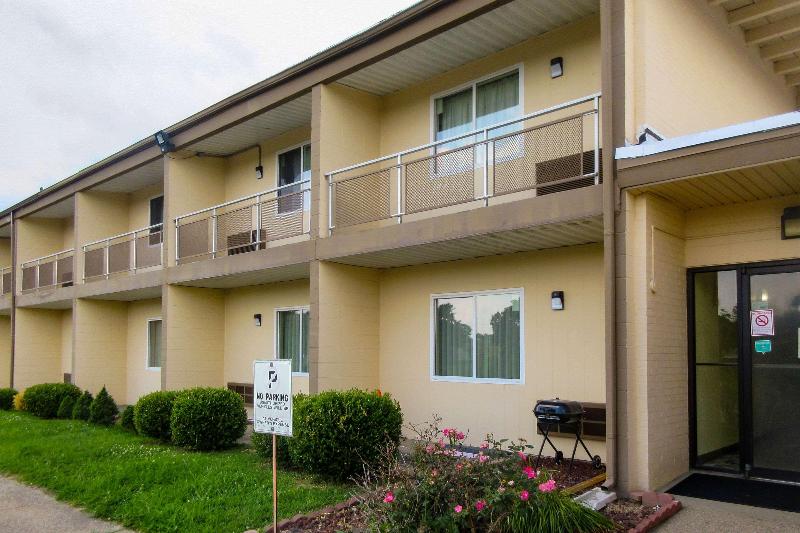 فندق Rodeway Inn