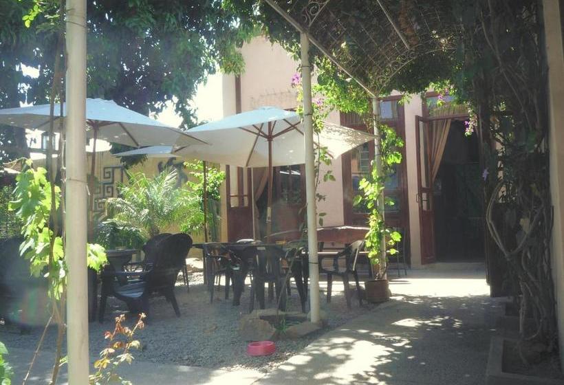 هتل Salta Por Siempre