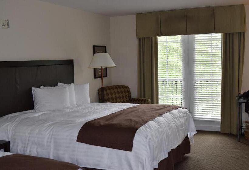 Отель The Glen Club