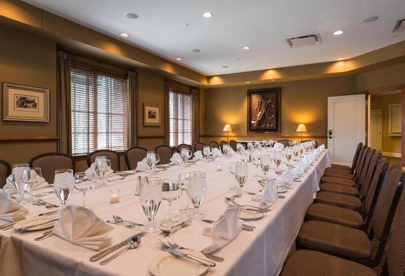 فندق The Glen Club