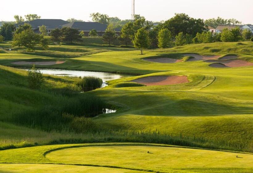 Отель The Glen Club