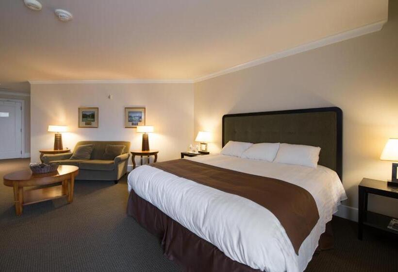 Отель The Glen Club