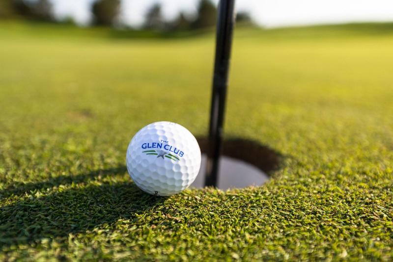 Отель The Glen Club