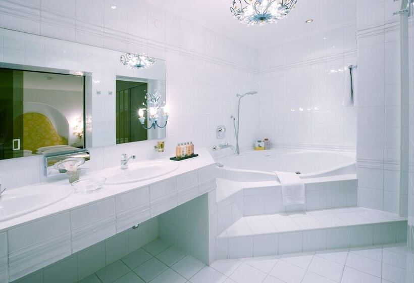 A Rosa Collection Hotel Thurnher S Alpenhof