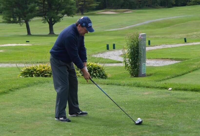 فندق Wilson Lake Inn