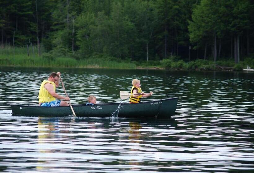 فندق Wilson Lake Inn