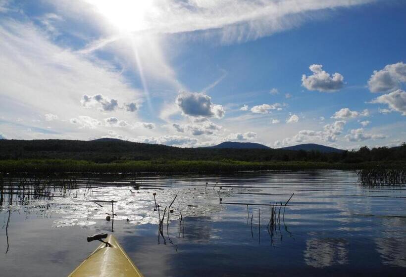 فندق Wilson Lake Inn