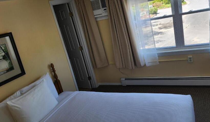 فندق Wilson Lake Inn