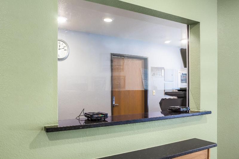 ホテル Woodspring Suites Denton