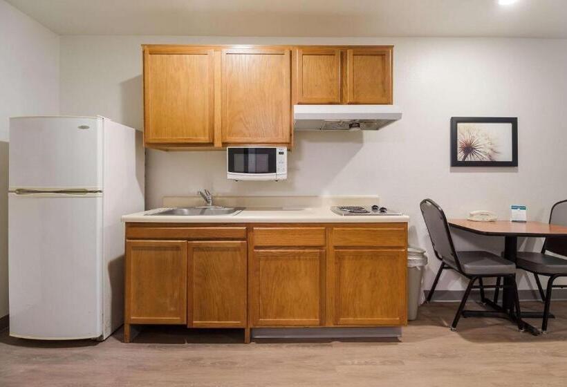 Отель Woodspring Suites Houston I45 Airtex