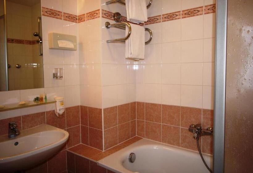 Suite Hotel 900 M Zur Oper