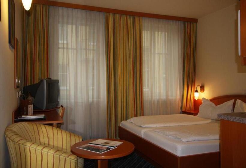 Suite Hotel 900 M Zur Oper