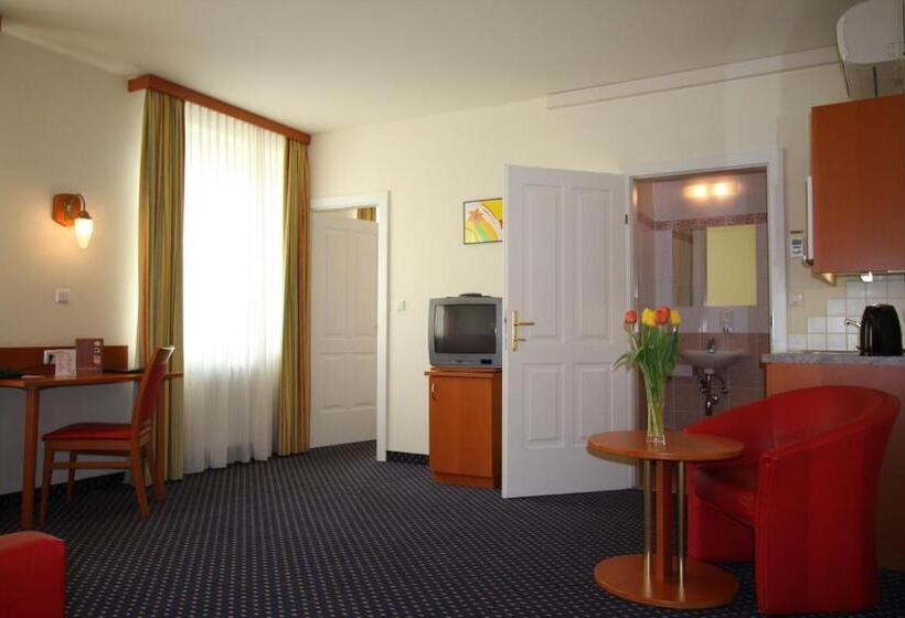 Suite Hotel 900 M Zur Oper