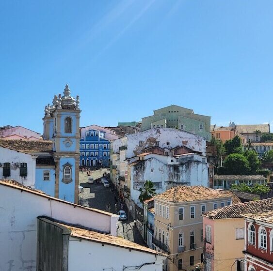 Tamboleiros Hotel & Hostel