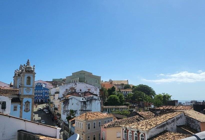 Tamboleiros Hotel & Hostel