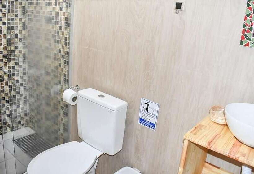 Tamboleiros Hotel & Hostel