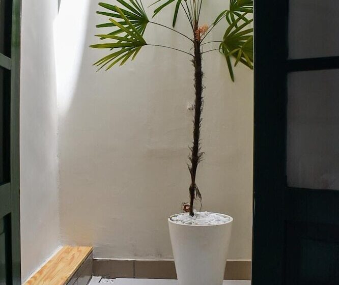 Tamboleiros Hotel & Hostel