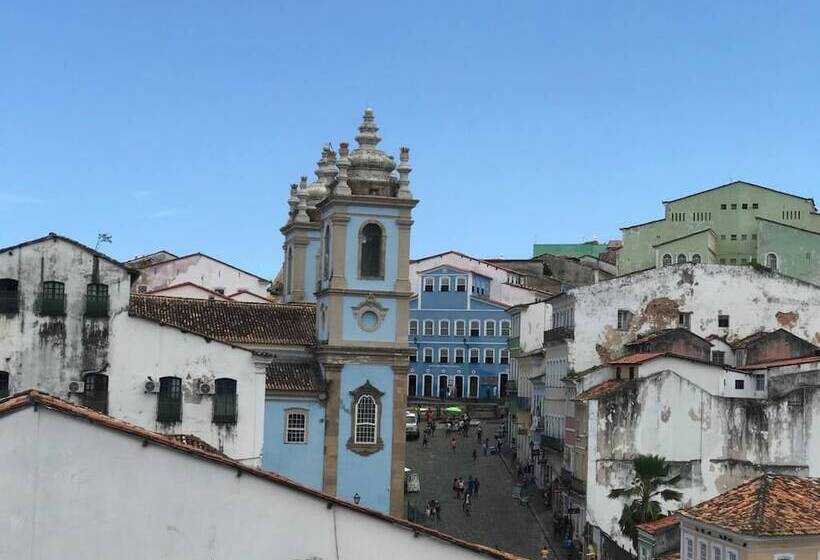 Tamboleiros Hotel & Hostel