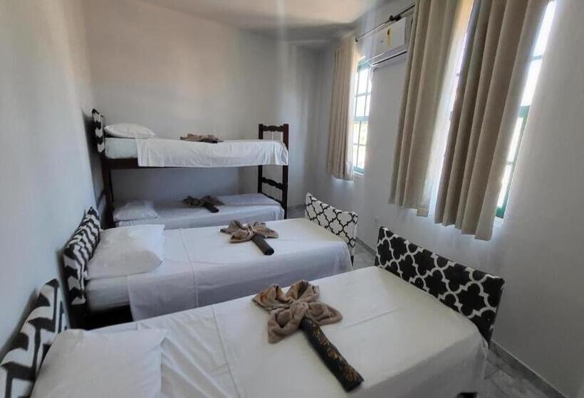 Tamboleiros Hotel & Hostel