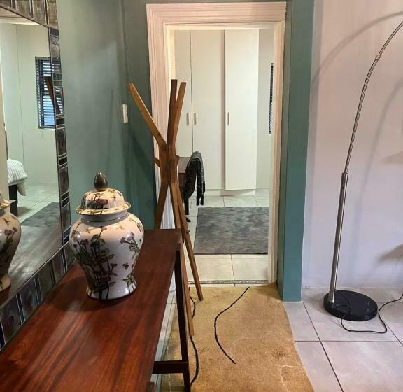 28 On Symonds Luxstudio 3