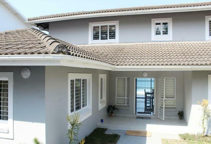 Adam Legacy Beach Villa, Tinley Manor