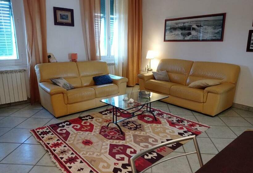 Appartamento Con Incantevole Vista Mare