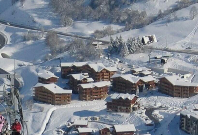 Spacieux Appartement 3p, Balcon, Proche Pistes, 6 Pers, Parking En Option   Fr 1 344 837