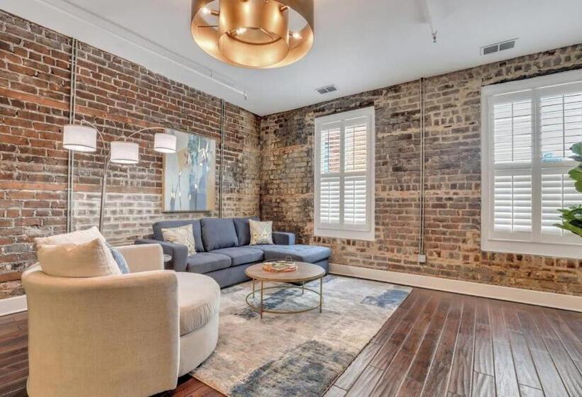 Broughton Street Bungalow   Steps To Everything