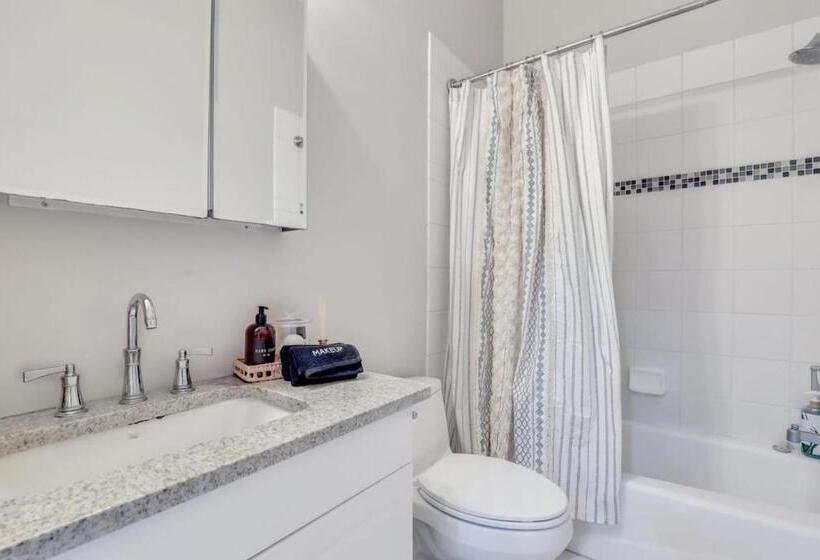 Broughton Street Bungalow   Steps To Everything