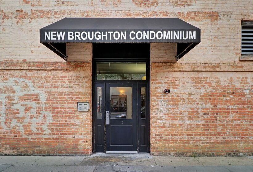 Broughton Street Bungalow Steps To Everything