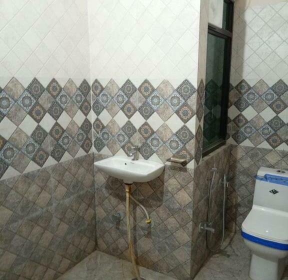 فندق Shiv Palace By Wb Inn