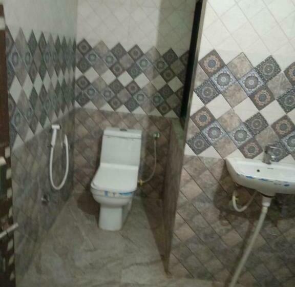 فندق Shiv Palace By Wb Inn