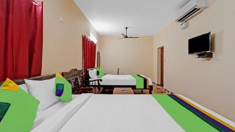 בית מלון כפרי Sri Saveraa Residency