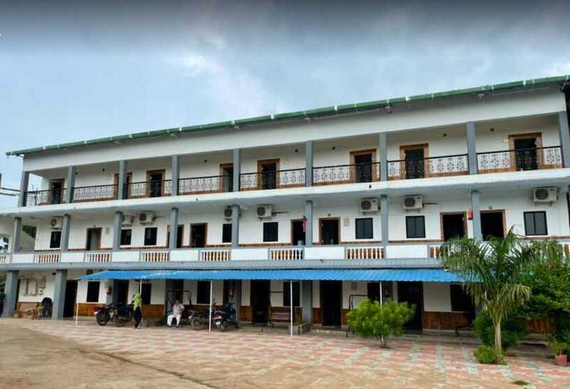 Отель Vasant Vihar Resort
