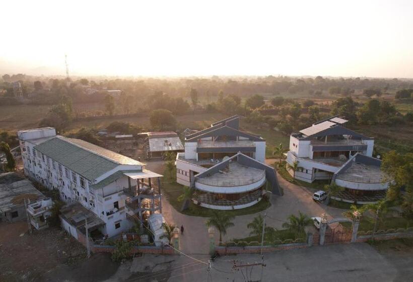 בית מלון כפרי Vasant Vihar Resort