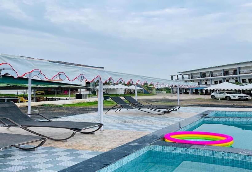 Отель Vasant Vihar Resort