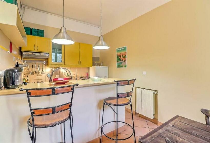 Le 30   Garage Et Calme Garanti