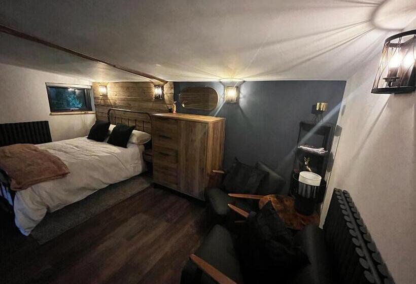 Lynbrook Haybarn, Hot Tub And Outdoor Kitchen, New Forest