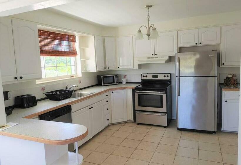 Melbourne Beach Ocean Front House On 1.2 Acres