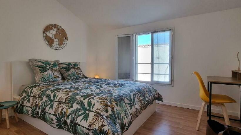 En Hyper Centre, Logement Climatisé Entièrement Rénové! Netflix   Amazon Prime   Terrasse   Le Natur