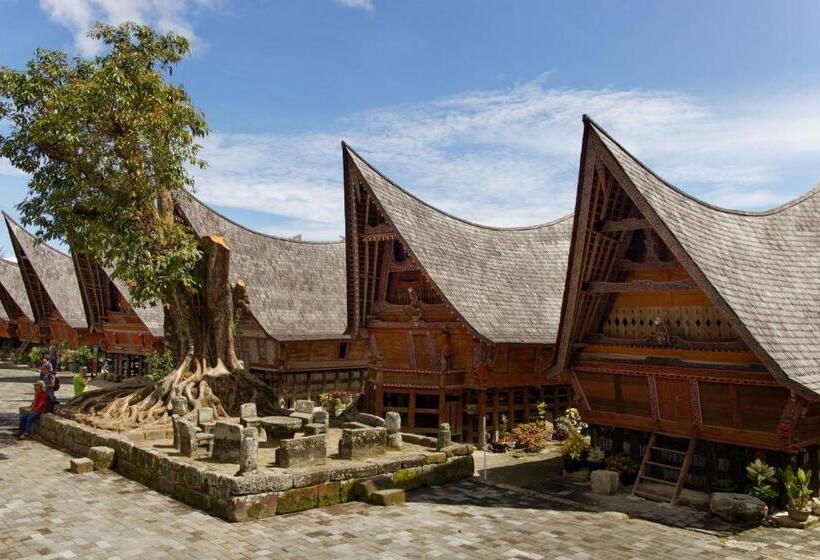 Orangutan Orchard Bungalow & Eco Jungle Trekking Activity