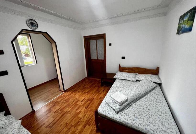 بنسيون Casa Cu Lavandă