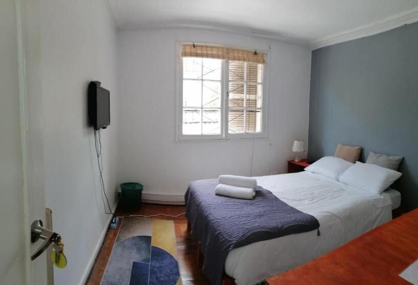 פנסיון Hostal Suzi