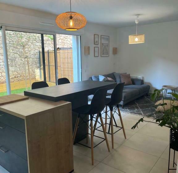 Proche Montpellier Et Plages Duplex 3ch Centre Ville 2 Parkings