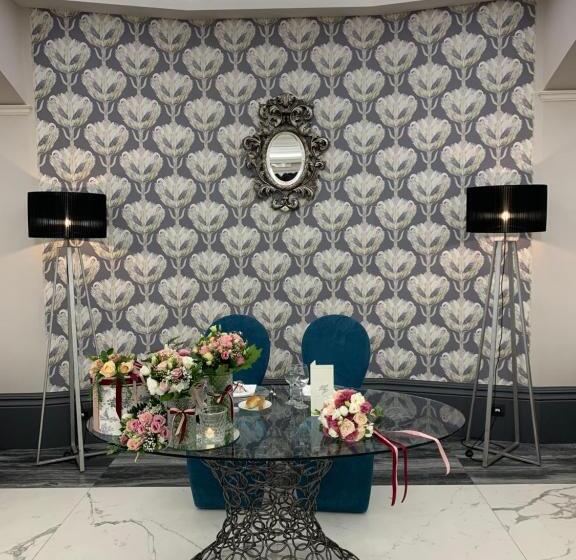 אתר נופש Versace Luxury Room