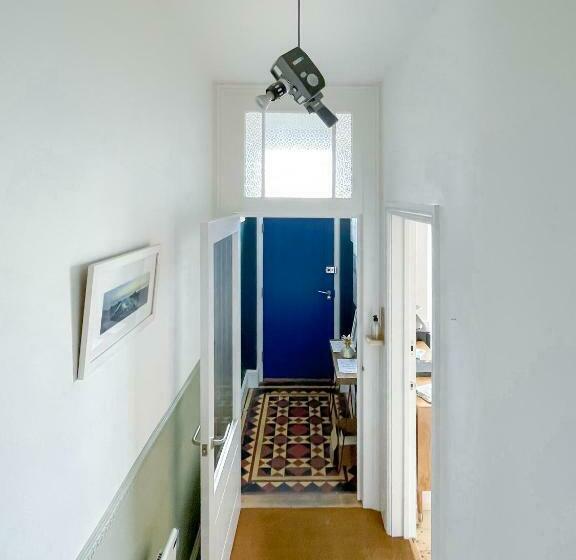 Sleeps 16 With Style And Space  And A Hot Tub!